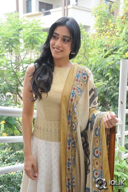 Regina-Cassandra-at-Subramanyam-For-Sale-Press-Meet